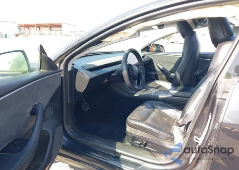 2024 Tesla Model 3 из США, поврежденный, VIN 5YJ3E1EB8RF732423